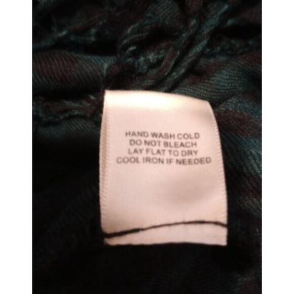 Willow & Clay Women's Size Medium Green & Black Flannel Open Front Shirt - Picture 7 of 7